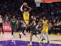 PG电子-詹姆斯在美国队比赛中惊险取胜，回归赛场引发热议！的简单介绍