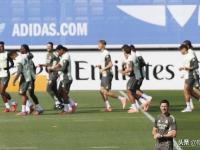 PG模拟器- Karsa重要时刻大比分获胜，皇家马德里带队取胜！赛场气氛高涨