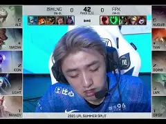  里程碑夜广州队手感冰凉；荷甲今晨刷纪录；球迷炸锅；赛程密集仍需轮换