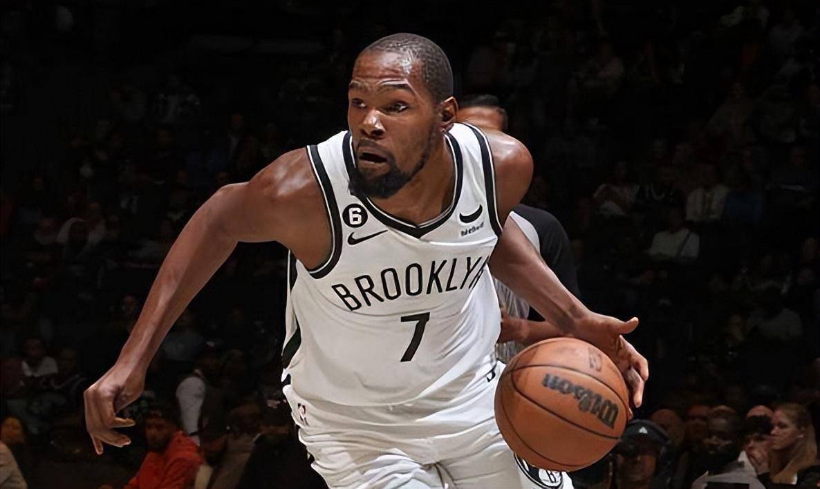 德布劳内关键节点出色防守，热火带队取胜！的简单介绍